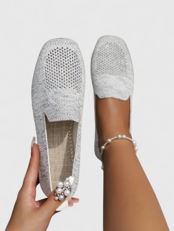 White / 5