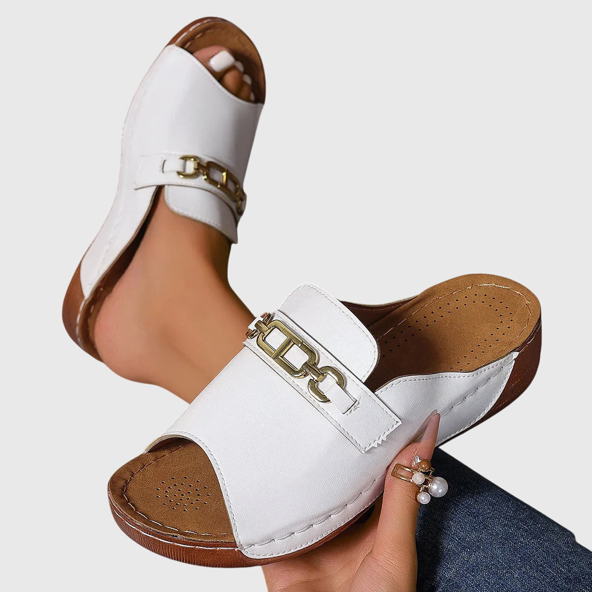 White / 5