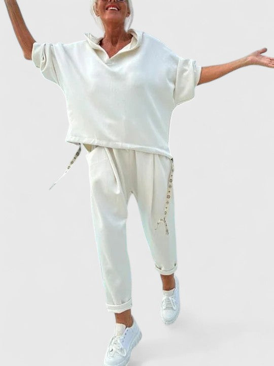 White / S