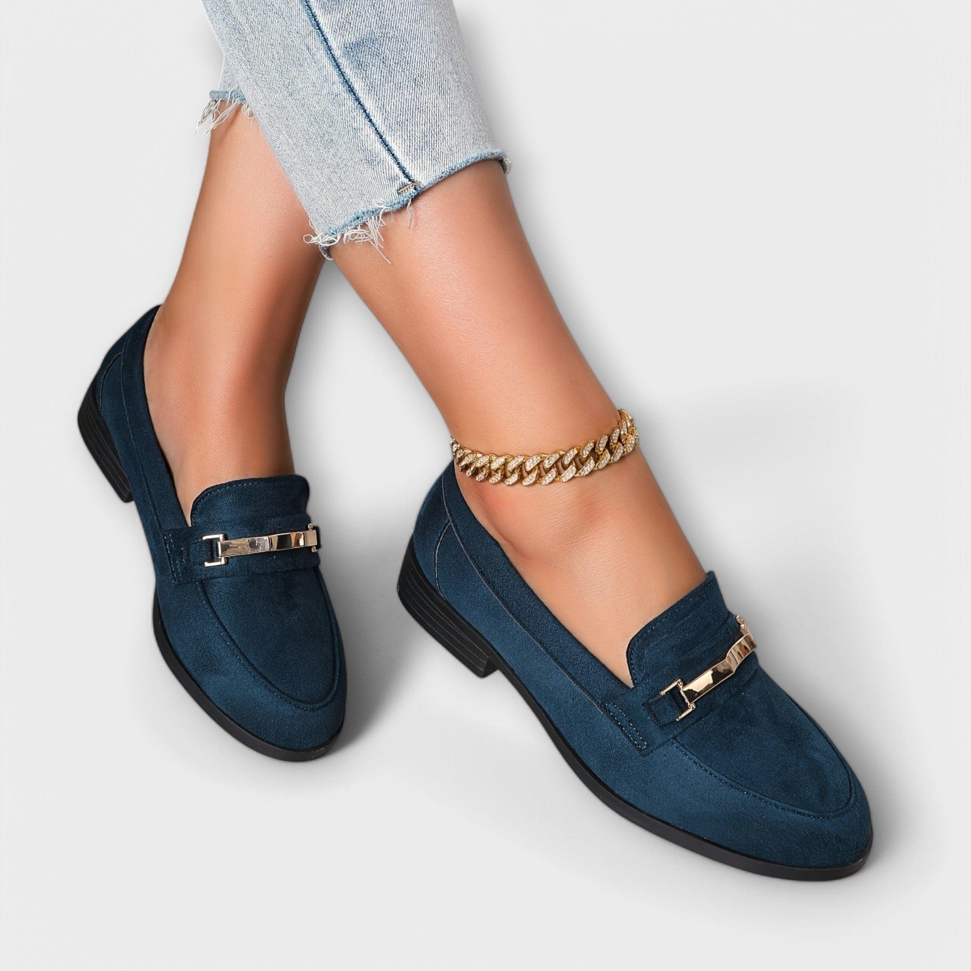 Navy / 4