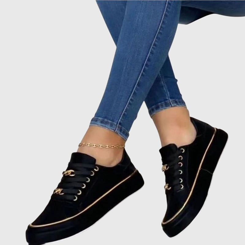 Black / 4