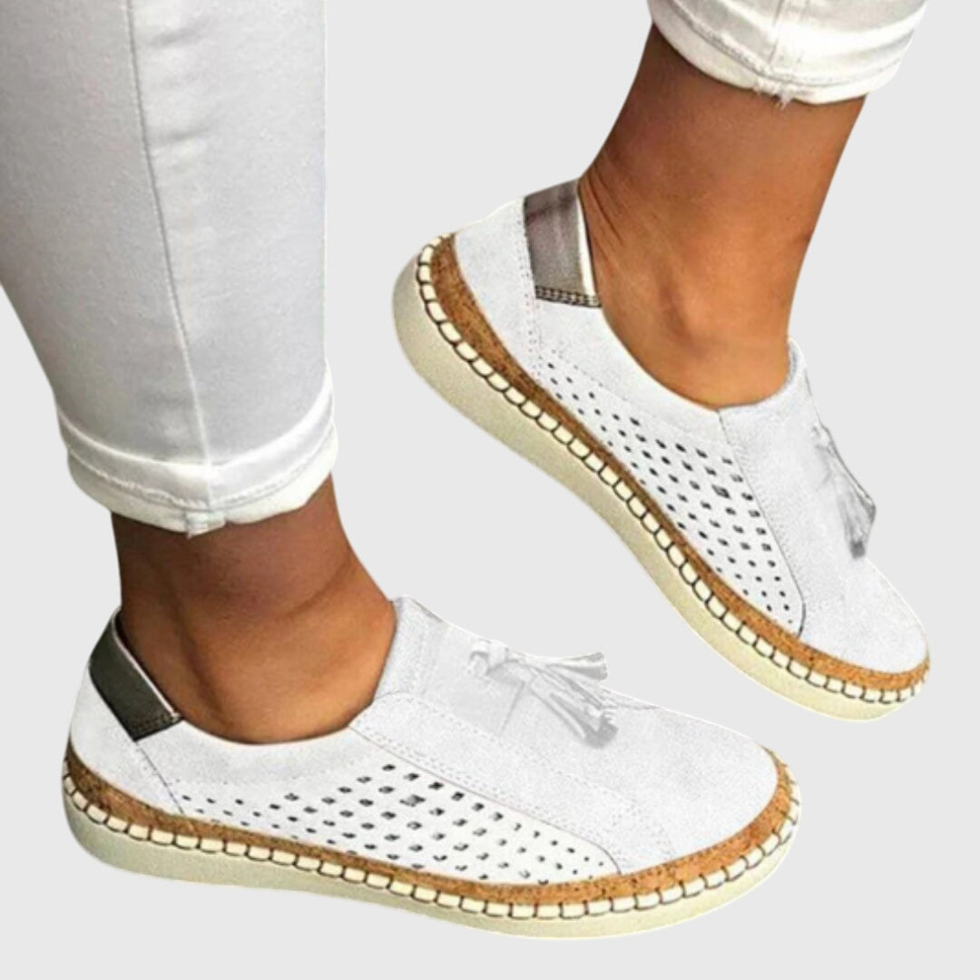 White / 5