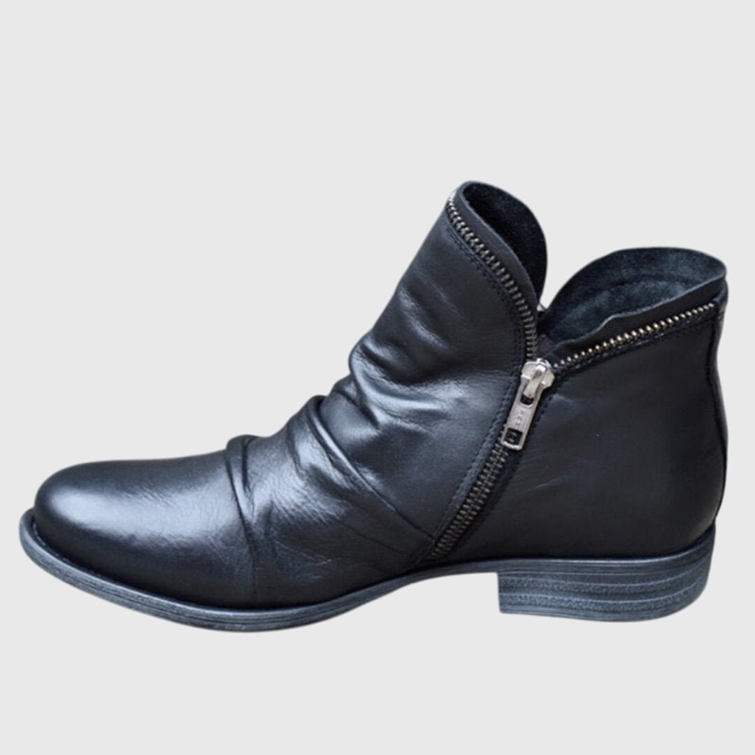 Black / 4