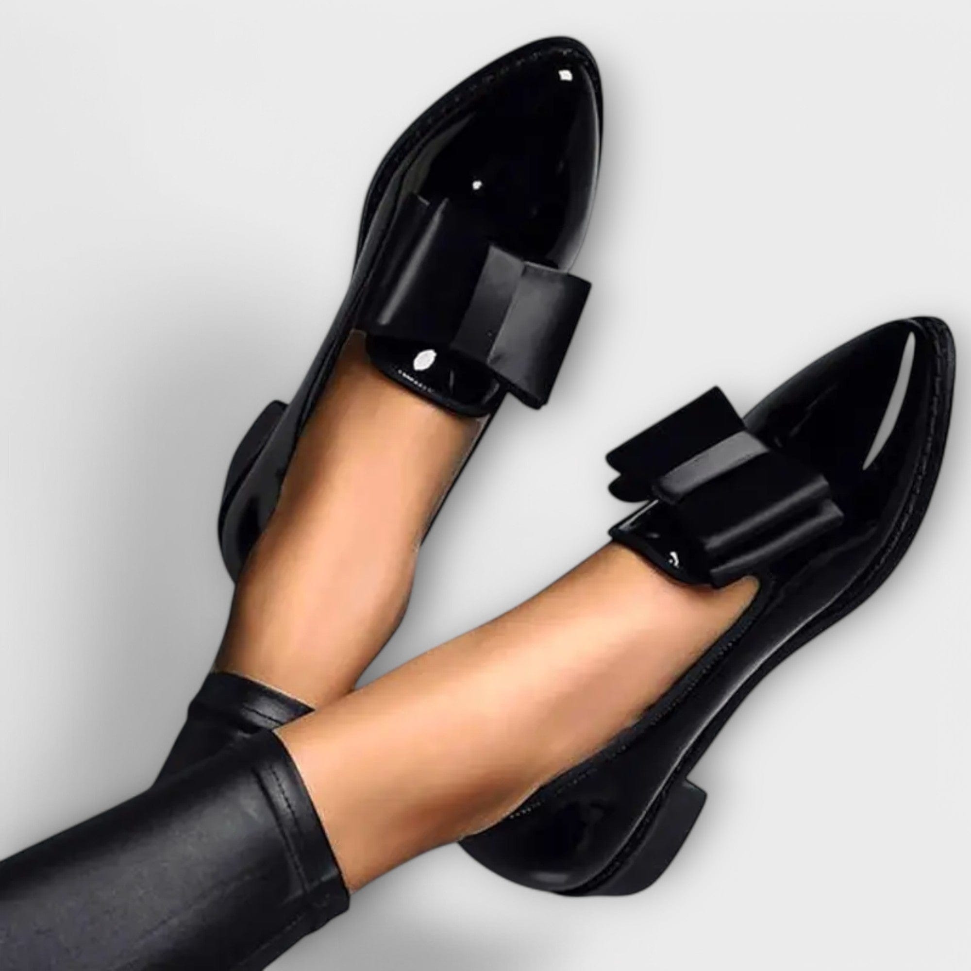 Black / 4