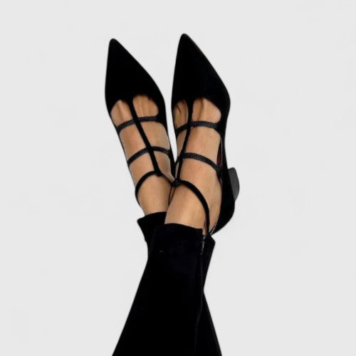 Black / 4