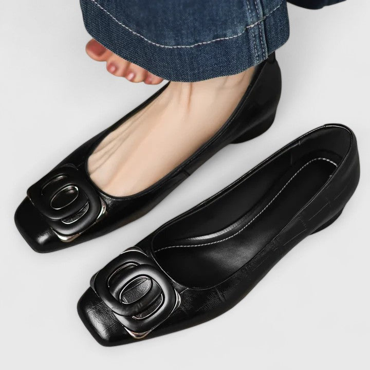 Black / 4