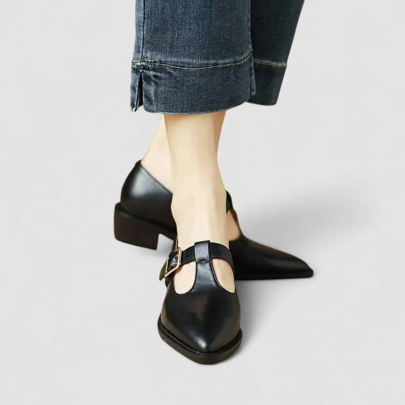 Black / 4