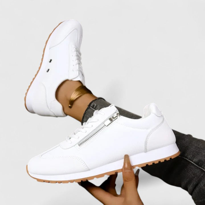 White / 9 US | 40 EU