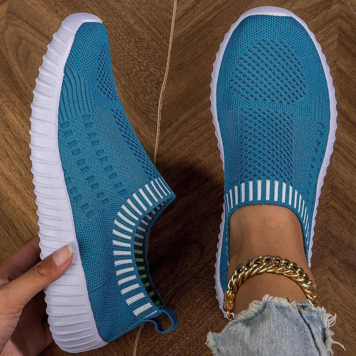 Sky Blue / 5