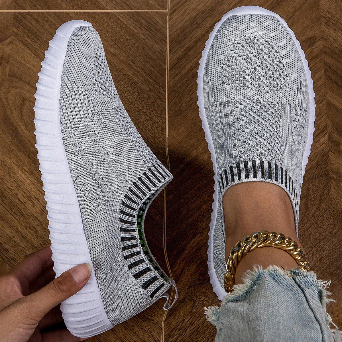 White / 5