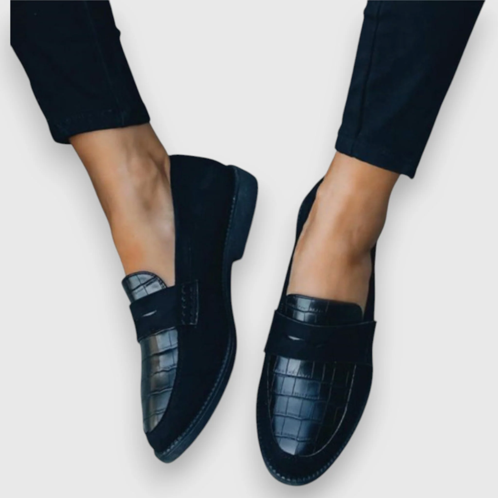 Black / 4