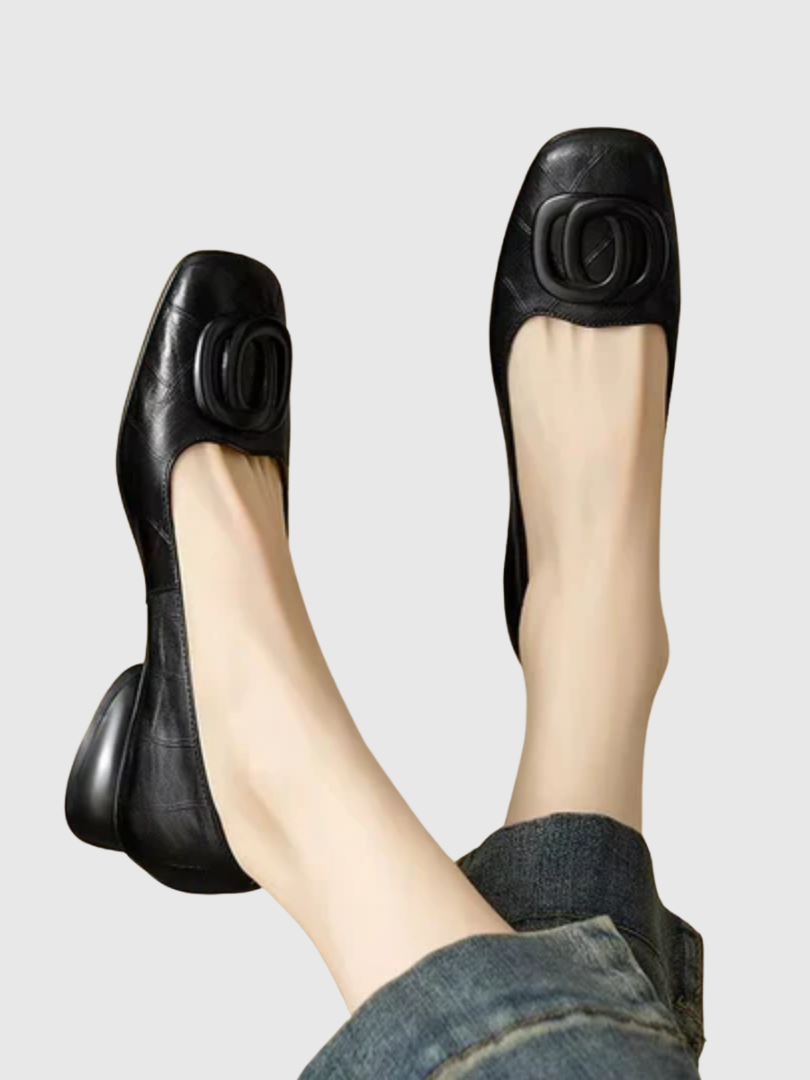 Black / 4