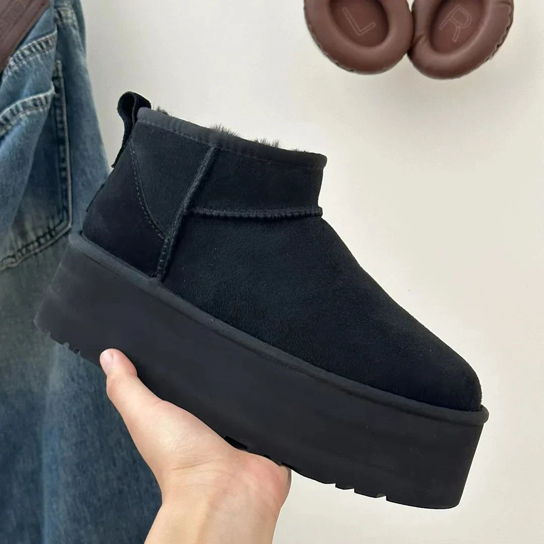 Black / 11