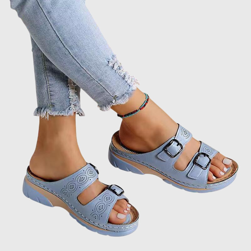 Light Blue / 4