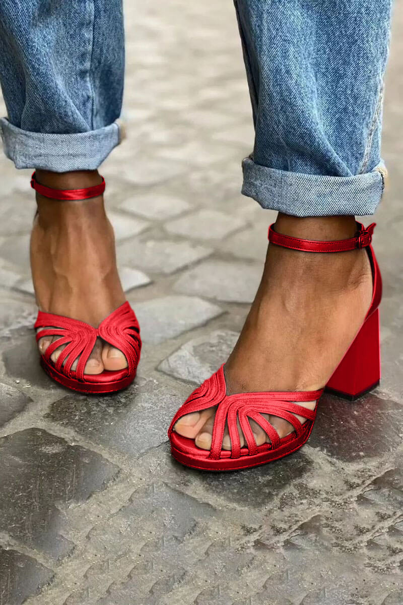 Red / 4