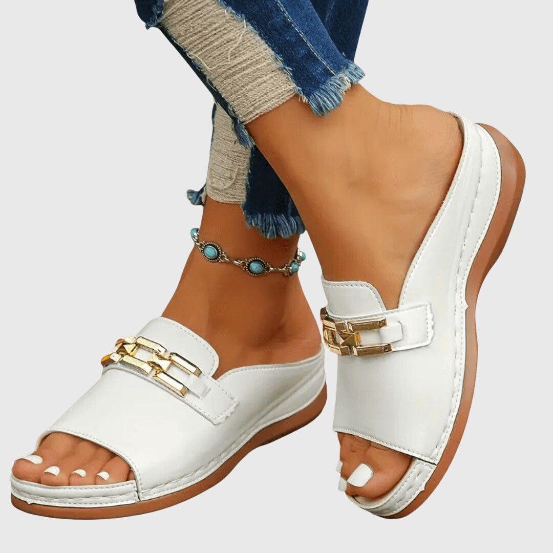 White / 4
