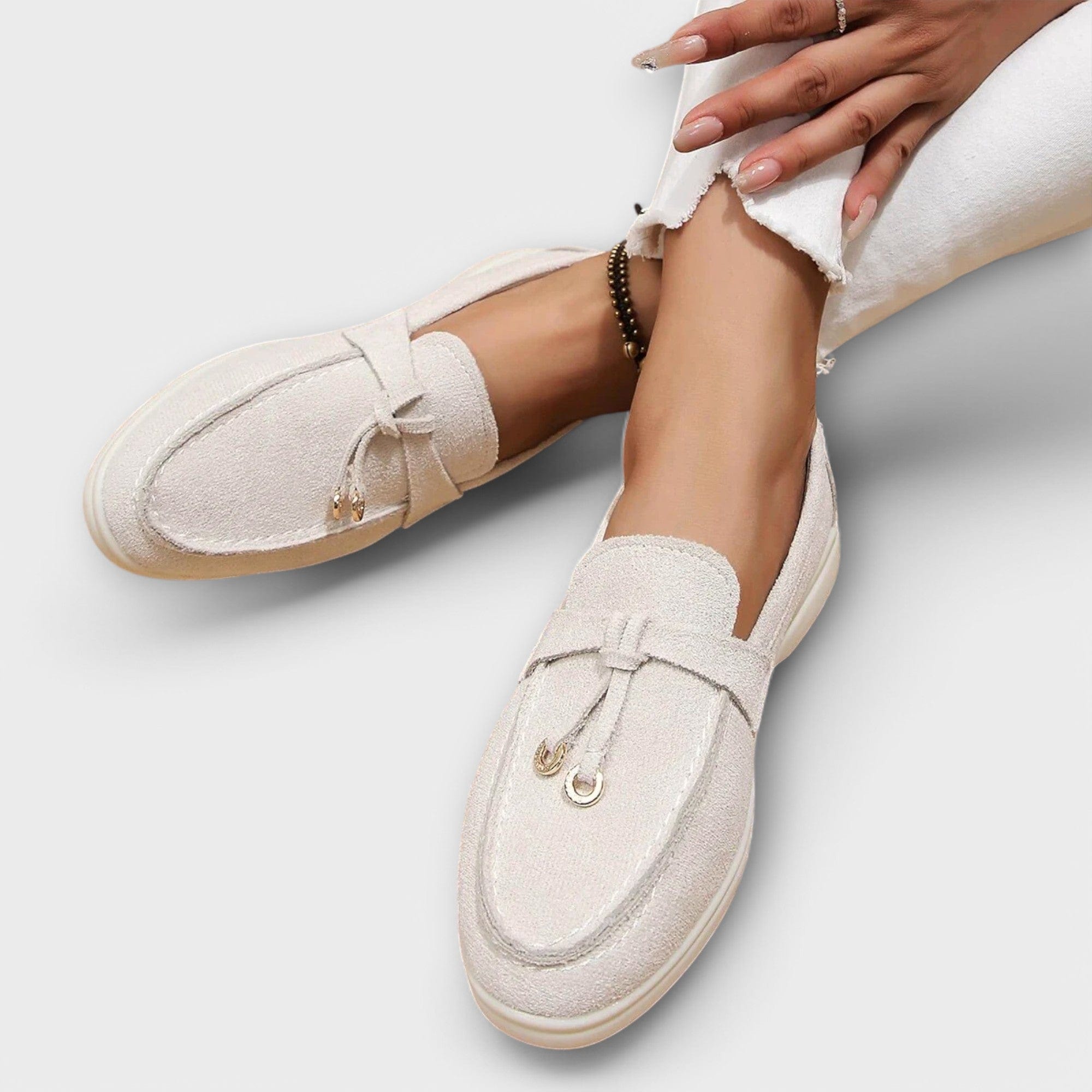 White / 4