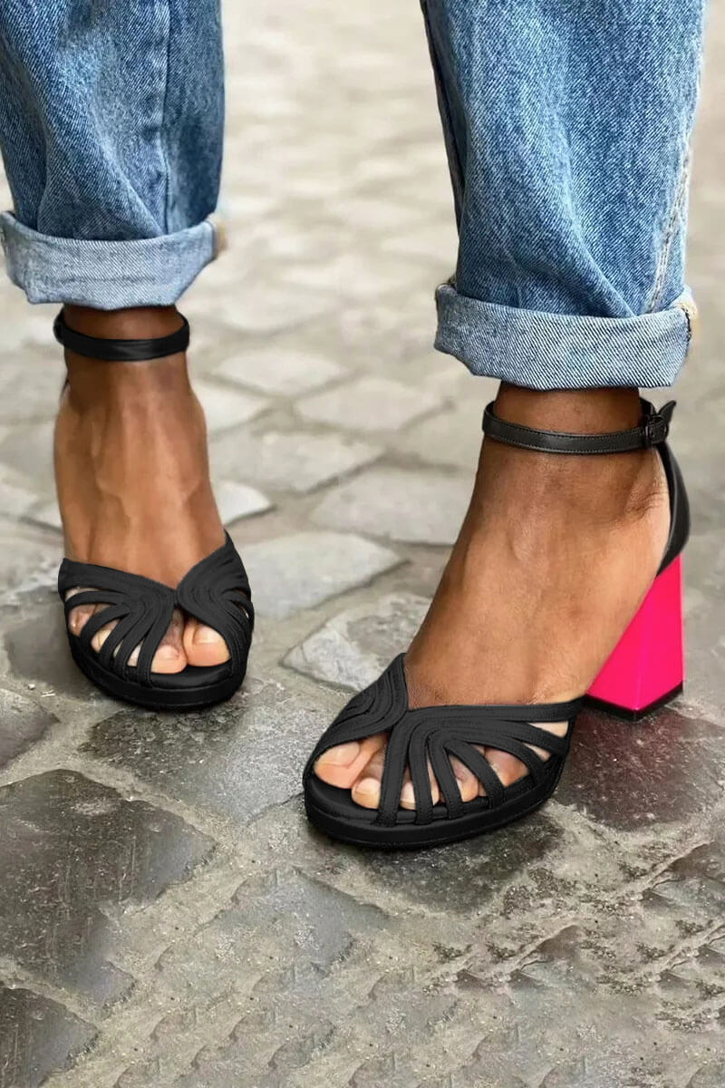 Black / 4