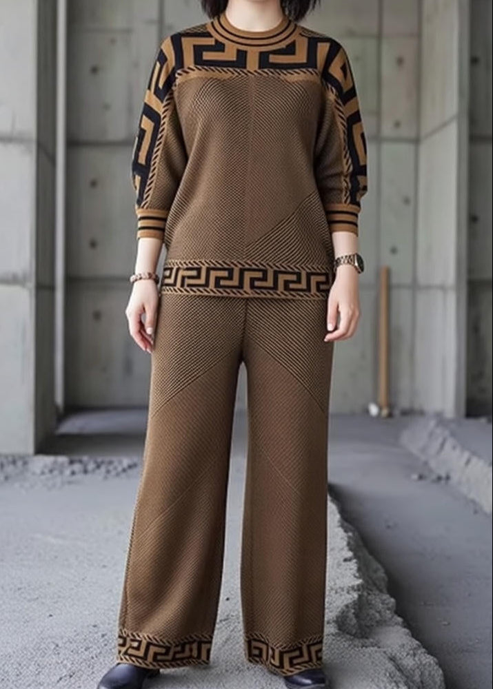 Brown / S