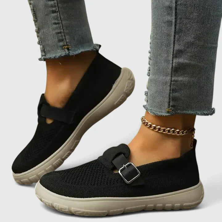 Black / 5.5