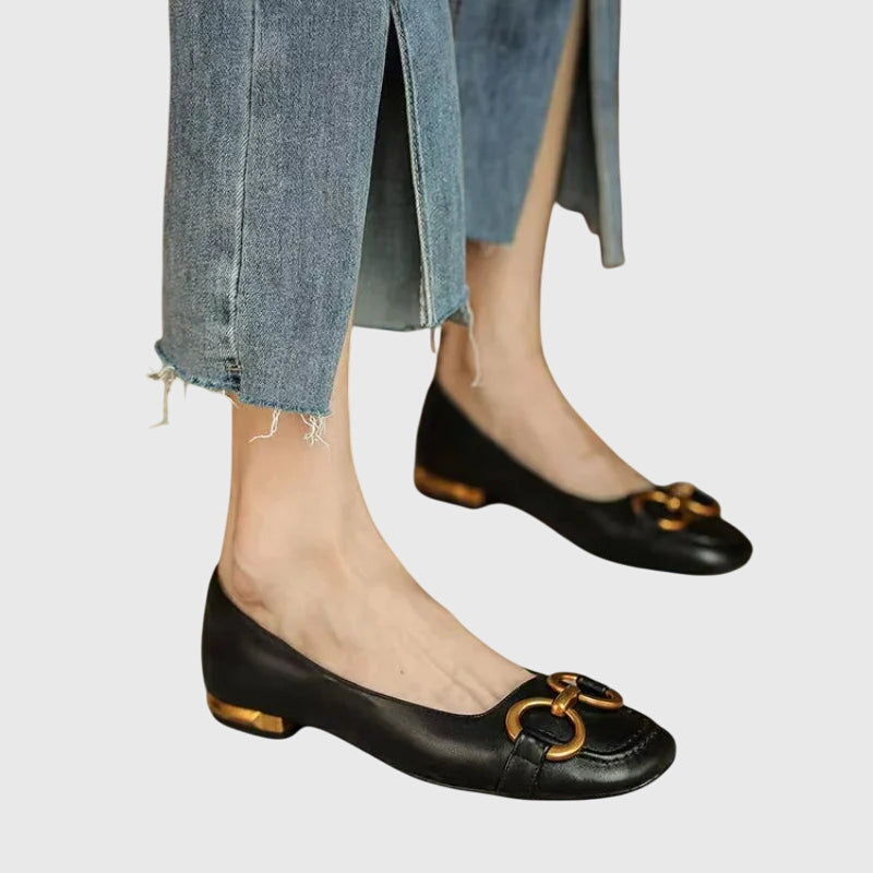 Black / 4